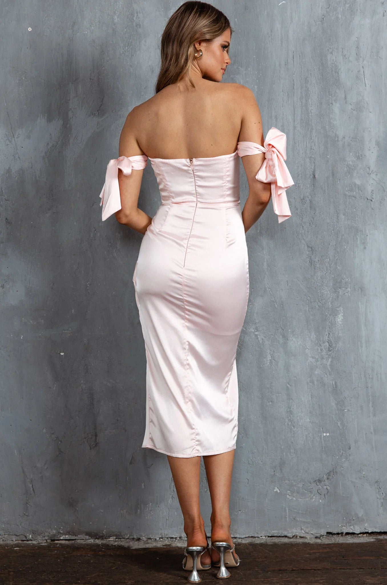 Engelique Tied Sleeve Midi Dress Blush